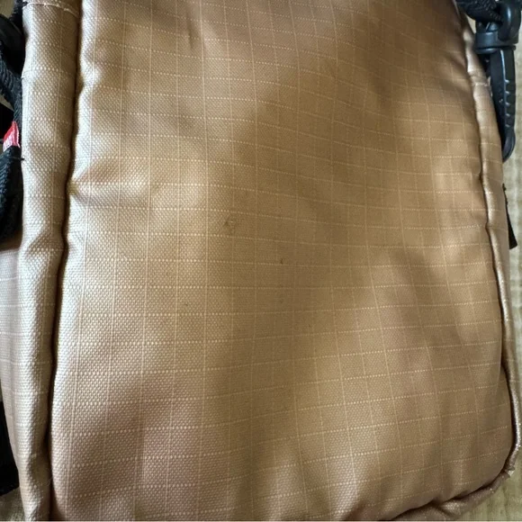 north face x supreme | rose gold metallic shoulder crossbody shoulder bag - Picture 9 of 9